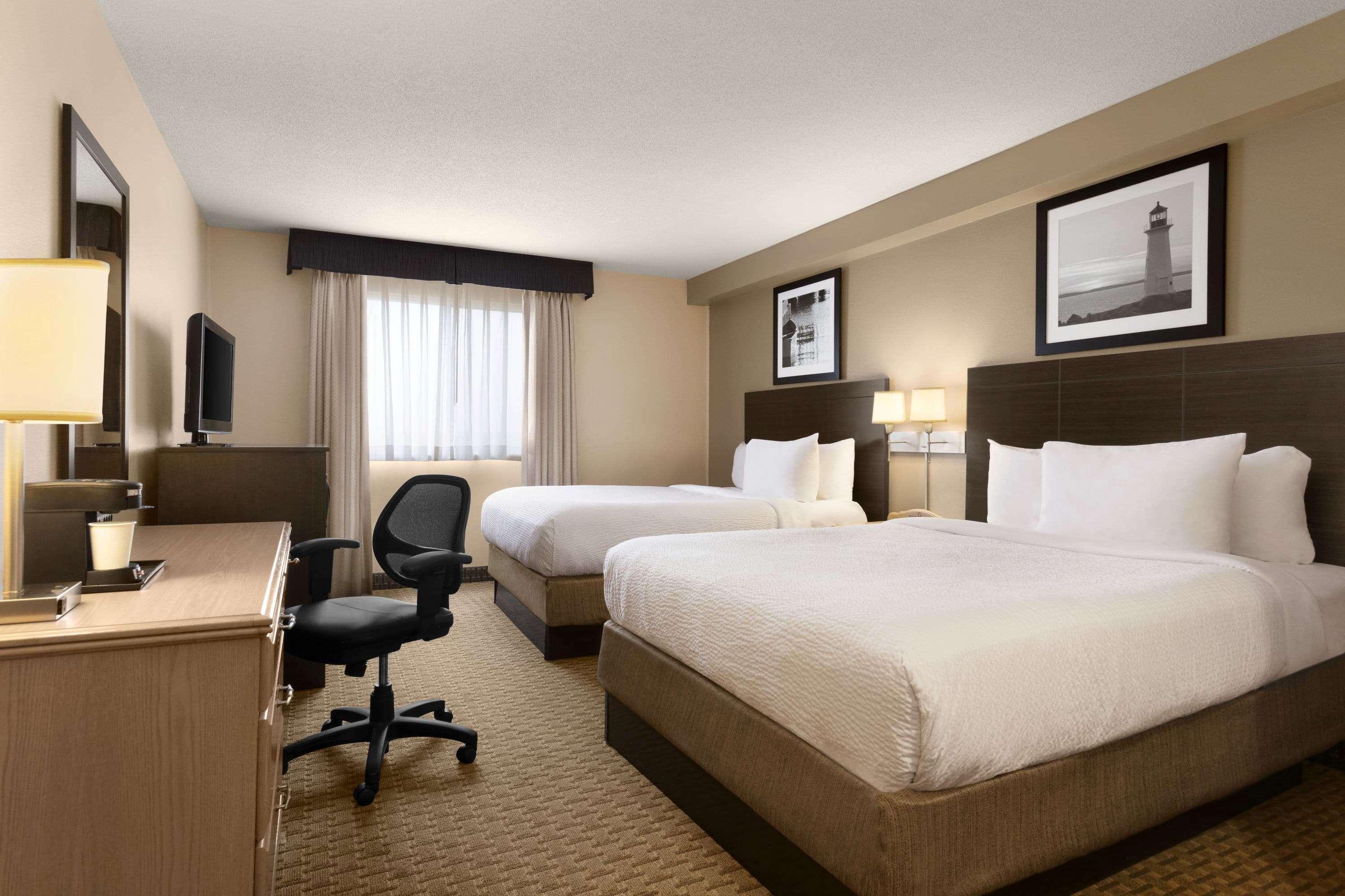 ทราเวลลอดจ์ สวีท บาย วินด์แฮม มองค์ตัน Hotel มองก์ตัน ภายนอก รูปภาพ