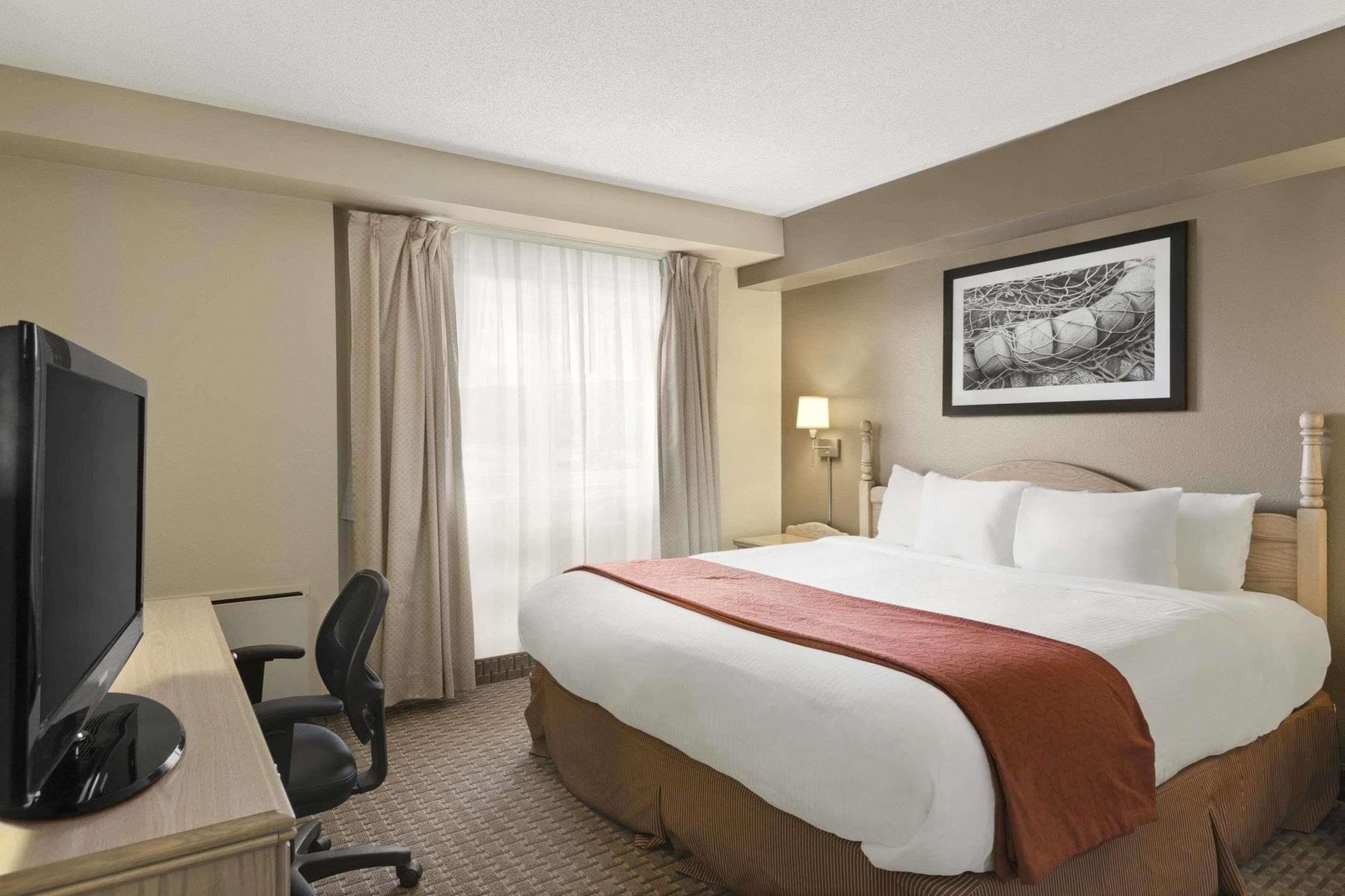 ทราเวลลอดจ์ สวีท บาย วินด์แฮม มองค์ตัน Hotel มองก์ตัน ภายนอก รูปภาพ